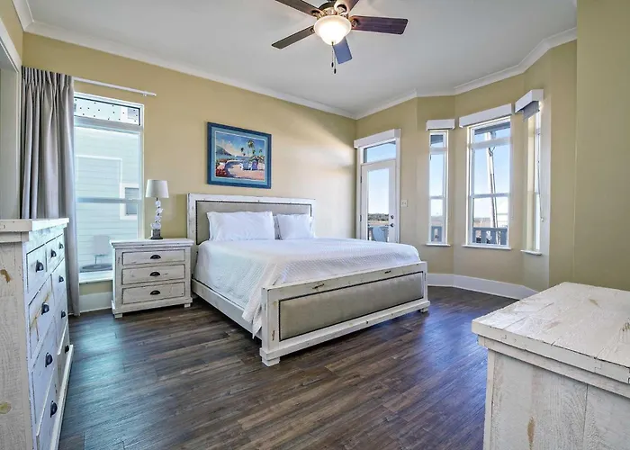 Big Breezy East & West Holiday home