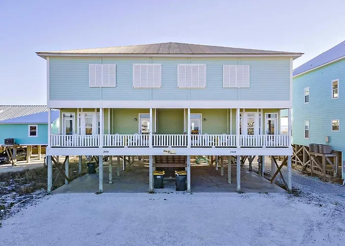 Big Breezy East & West Holiday home *
